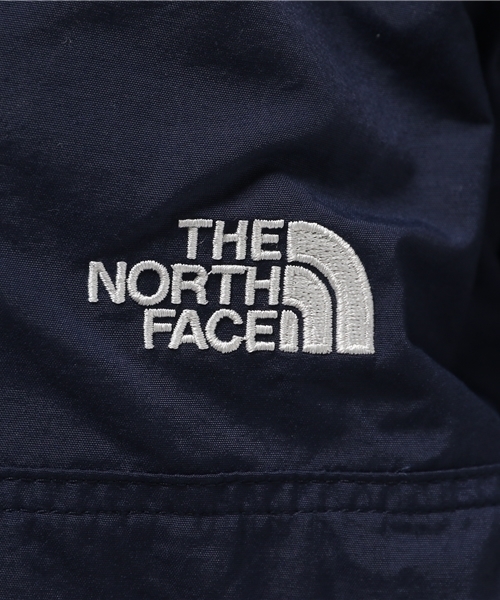 THE NORTH FACE(ザノースフェイス)の「ザ・ノース・フェイス ウィメンズライトマウンテンパーカー / コンパクトジャケット(マウンテンパーカー・レディース・レッド/ブラック/エメラルドブルー/ダークネイビー/カーキオリーブ/ネイビー/グリーン系その他/ブルー系その他/ベージュ/ダークブルー/オリーブドラブ/ピンク/ライトブルー/パープル系その他/イエロー系その他・MEDIUM/LARGE/SMALL/X-LARGE)」の22枚目の写真