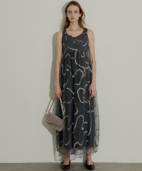 ★新品タグ付き★リルアー Grafitti cocoon dressドリードール セール】Grafitti cocoon dress（ドレス）｜LE'RURE（リルアー）の