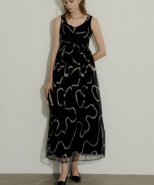 ★新品タグ付き★リルアー Grafitti cocoon dressドリードール セール】Grafitti cocoon dress（ドレス）｜LE'RURE（リルアー）の