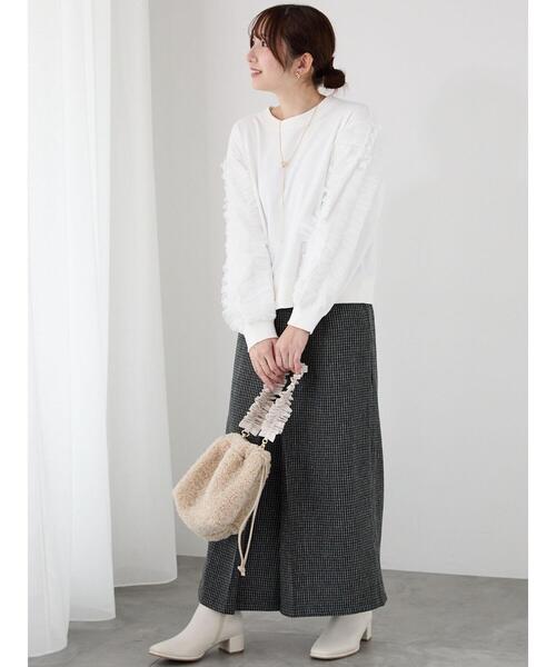 Te chichi TERRASSE（テチチテラス）の「袖チュールフリル裏毛スウェット（その他トップス・レディース・キナリ/ブラック/オフホワイト・F）」の7枚目の写真