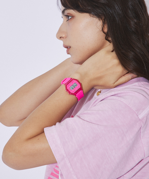 ICE WATCH(アイスウォッチ)の「【ICE-WATCH / アイスウォッチ】ICE DIGIT RETRO / 腕時計 / ユニセックス / ギフト / シリコン【WEB限定】(デジタル腕時計・レディース・ブラック/サックスブルー/エメラルド/ホワイト/ピンク/レッド/イエロー/オレンジ・フリー)」の12枚目の写真
