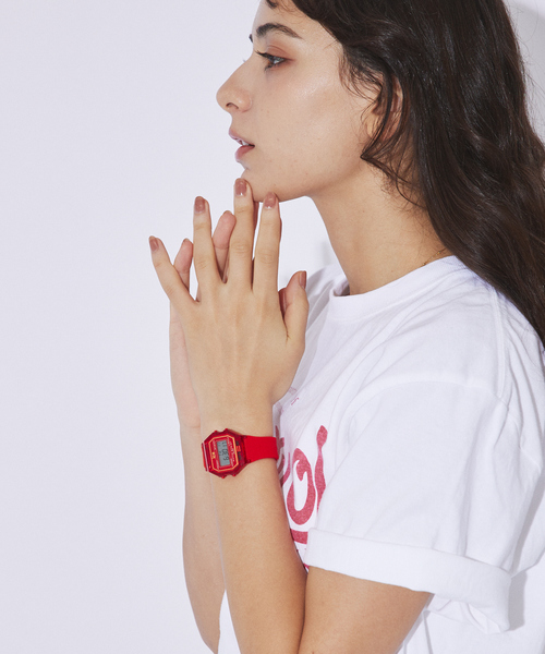 ICE WATCH(アイスウォッチ)の「【ICE-WATCH / アイスウォッチ】ICE DIGIT RETRO / 腕時計 / ユニセックス / ギフト / シリコン【WEB限定】(デジタル腕時計・レディース・ブラック/サックスブルー/エメラルド/ホワイト/ピンク/レッド/イエロー/オレンジ・フリー)」の18枚目の写真