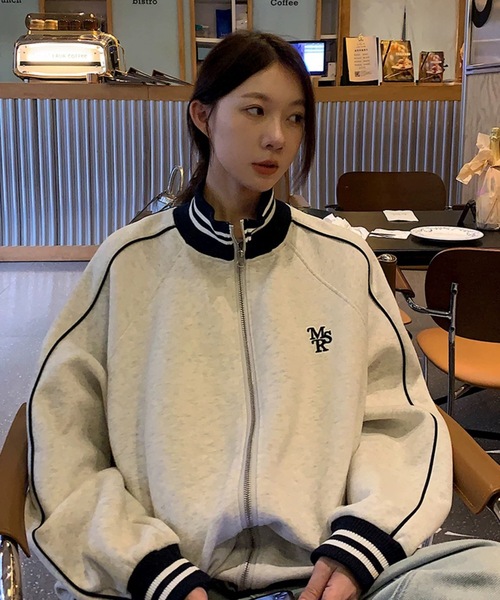 Teem Store（チームストア）の「配色ラインスタンドジップアップジャージ（ジャージ・レディース・アイボリー/ネイビー・M/L）」の3枚目の写真
