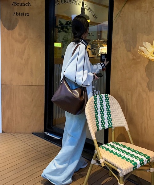 Teem Store（チームストア）の「配色ラインスタンドジップアップジャージ（ジャージ・レディース・アイボリー/ネイビー・M/L）」の8枚目の写真