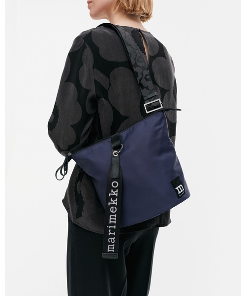 国内即発☆【Marimekko】Carry All Solid bag ショルダーバッグ Carry All Solid ショルダーバッグ | ショルダーバッグ | バッグ