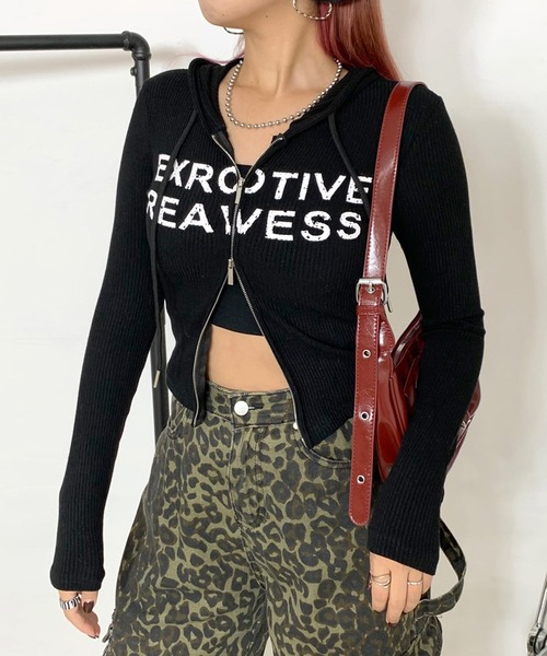 non-hedge(ノンヘッジ)の「リブロゴジップショート丈フードプルオーバー(Tシャツ/カットソー・レディース・ベージュ/ワインレッド/ブラック/オフホワイト/グレー・FREE)」の17枚目の写真