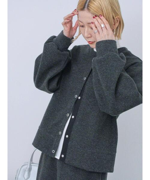 Samansa Mos2 blue（サマンサモスモスブルー）の「前後2way圧縮ウールライクカーディガン（カーディガン/ボレロ・レディース・ブラック/ブラウン/グレー・F）」の12枚目の写真