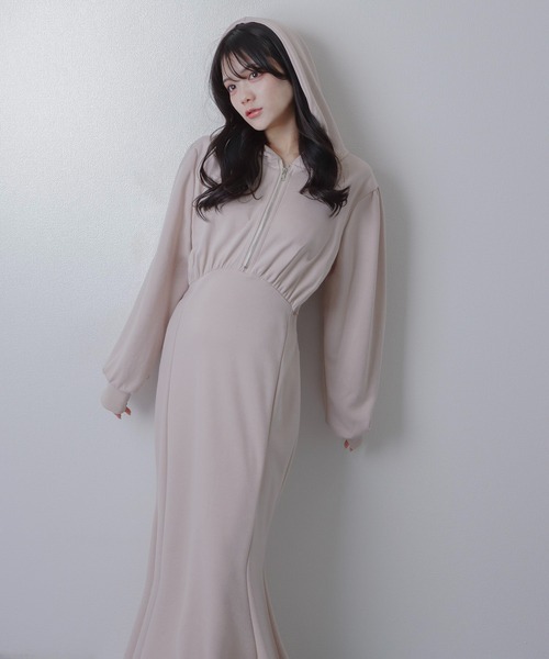 M DOLLY（エムドリー）の「hoodie mermaid dress/フーディーマーメイドドレス（ワンピース・レディース・ピンク/ホワイト/モカ/グレー/ブラック・FREE）」の4枚目の写真