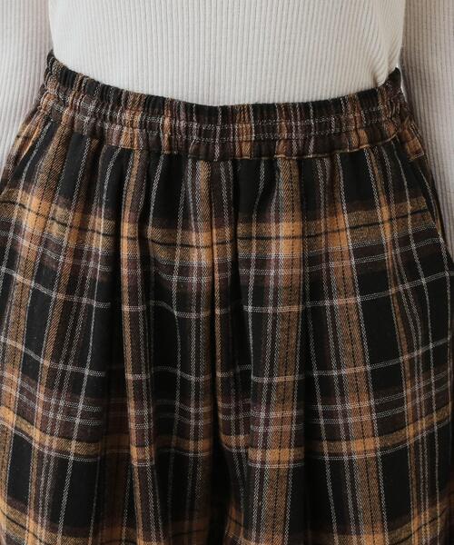 SHOO・LA・RUE（シューラルー）の「大人が着たい 微起毛 チェック柄ガウチョパンツ（その他パンツ・レディース・ブラック系1/イエロー系1・01/02/03/04）」の14枚目の写真