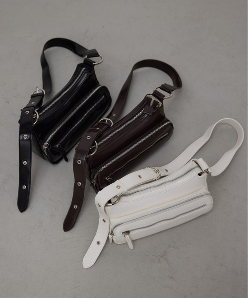 AIC.（エーアイシー）の「レザータッチアウトポケットスクエアバッグ（ショルダーバッグ・レディース・ブラウン/ブラック/アイボリー・FREE）」の18枚目の写真