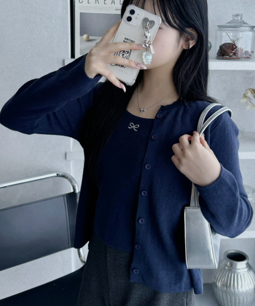 Ada.(エイダ)の「リボン ワンポイント アイレット ニット カーディガン(アンサンブル・レディース・ネイビー/アイボリー/グレー・FREE)」の21枚目の写真