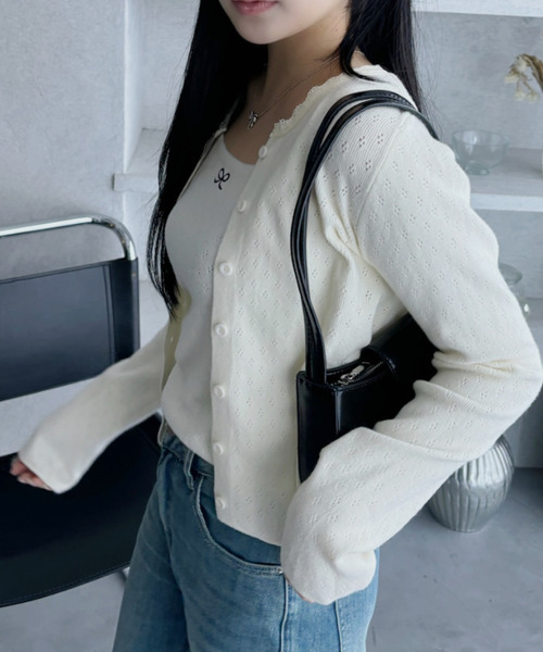Ada.(エイダ)の「リボン ワンポイント アイレット ニット カーディガン(アンサンブル・レディース・ネイビー/アイボリー/グレー・FREE)」の4枚目の写真