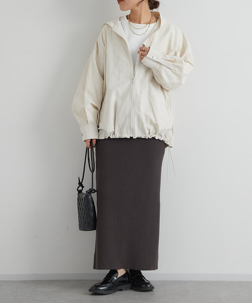 un dix cors（アンディコール）の「Aラインボリュームマンパ（マウンテンパーカー・レディース・アイボリー/ブラック・FREE）」の8枚目の写真