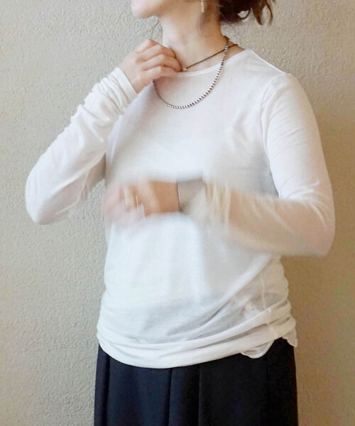 JOURNAL STANDARD LUXE(ジャーナルスタンダード ラックス)の「シアージャージ クルーネックプルオーバー(Tシャツ/カットソー・レディース・ホワイト/ブラック/ライトグレー・FREE)」の2枚目の写真