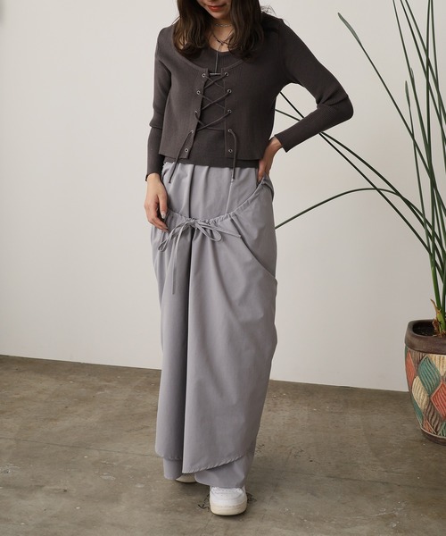 ROOPTOKYO(ループトウキョウ)の「Docking Lace-up Ribbed Cut and Sewn / ドッキング レースアップ リブカットソー 秋物 秋服 2026年秋冬(Tシャツ/カットソー・レディース・グレー/ブラック/ベージュ・FREE)」の17枚目の写真