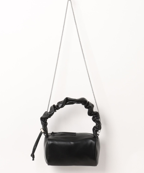 perche（ペルケ）の「『VERY』バイヤー大和美帆さんコラボ　ペルケ perche / シープボックスチェーンショルダーバッグ（ショルダーバッグ・レディース・アイボリー/ブラック/シルバー・FREE）」の17枚目の写真