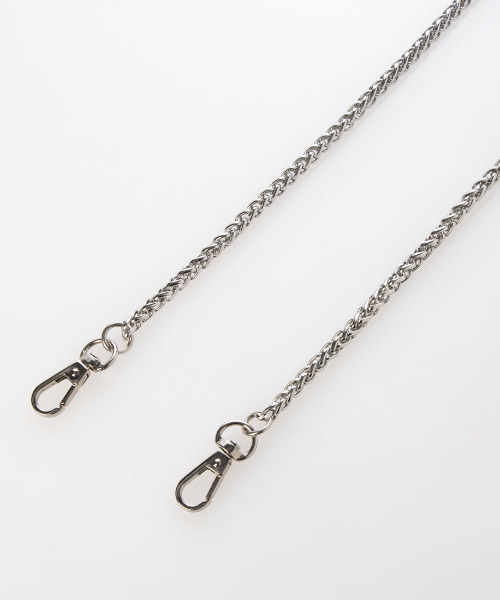 perche（ペルケ）の「『VERY』バイヤー大和美帆さんコラボ　ペルケ perche / シープボックスチェーンショルダーバッグ（ショルダーバッグ・レディース・アイボリー/ブラック/シルバー・FREE）」の22枚目の写真