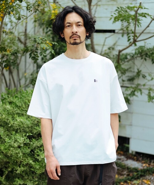 B:MING by BEAMS（ビーミングバイビームス）の「速乾 ワンポイント ラッシュガード Tシャツ＜親子リンクアイテム＞（Tシャツ/カットソー・メンズ・ネイビー/ブラック/ブラウン系その他5/オフホワイト・S/M/L/XL）」の2枚目の写真
