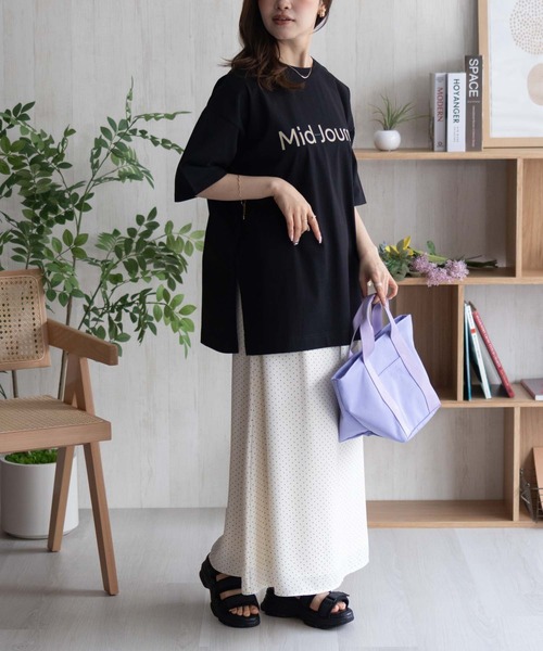 HusHusH（ハッシュアッシュ）の「HusHusH ロゴプリントチュニック（Tシャツ/カットソー・レディース・ブラック/オフホワイト/ベージュ・L/M）」の8枚目の写真