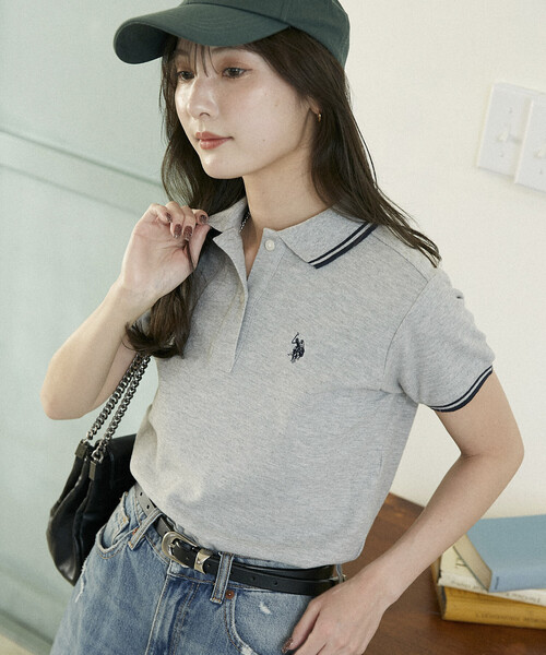 U.S. POLO ASSN.（ユーエスポロアッスン）の「U.S. POLO ASSN./ユーエスポロアッスン 別注 ライン入りワンポイント刺繍ポロシャツ　限定展開（ポロシャツ・レディース・ナチュラル/ブラック/ネイビー/イエロー/ブラウン/グレー・ﾌﾘ-）」の3枚目の写真