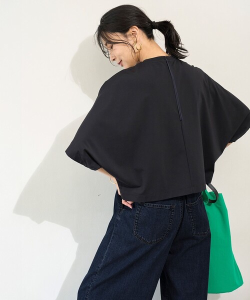 UNFILO(アンフィーロ)の「BEAUTY FORM-T ドルマンTシャツ(Tシャツ/カットソー・レディース・ホワイト系/グレー系/ネイビー系/ベージュ系・X-LARGE)」の5枚目の写真