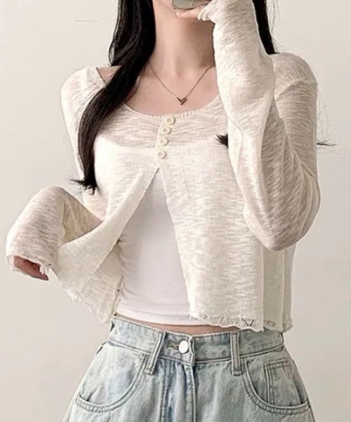 AsRiRe(アスリレイ)の「シアークロップドカディカン(カーディガン/ボレロ・レディース・ホワイト/ブラック・M)」の6枚目の写真