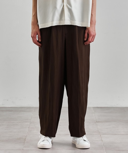 UNITED TOKYO（ユナイテッドトウキョウ）の「ヴィスコースリネンイージーパンツ（その他パンツ・メンズ・ブラック/オフホワイト/ブラウン・1/2）」の9枚目の写真