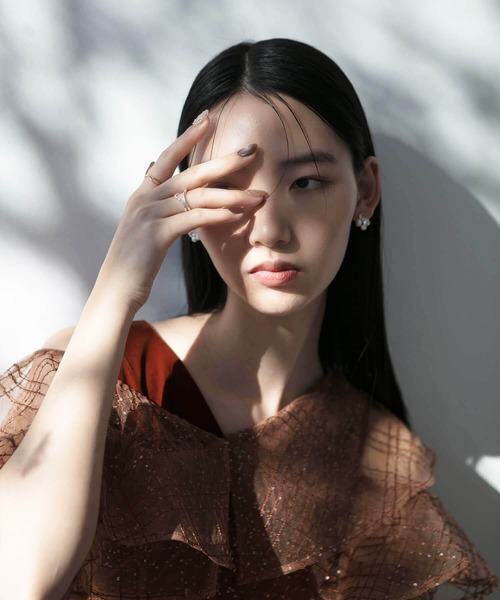 Anail（エーネイル）の「3D水光ネイルキルティングベージュブラウンマグネットオーバルネイルチップ（ネイルシール/ネイルチップ・レディース・ブラウン・MEDIUM/SMALL/LARGE）」の9枚目の写真