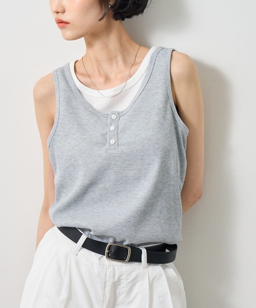 NOGLE（ノグル）の「【NOGLE/ノグル】レイヤード風ヘンリーネックタンク（タンクトップ・レディース・ネイビー/グレー/ネイビー系/チャコールグレー/サックスブルー/ブラック/レッド・FREE）」の17枚目の写真