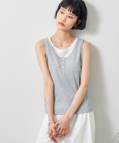 NOGLE（ノグル）の「【NOGLE/ノグル】レイヤード風ヘンリーネックタンク（タンクトップ・レディース・ネイビー/グレー/ネイビー系/チャコールグレー/サックスブルー/ブラック/レッド・FREE）」の15枚目の写真