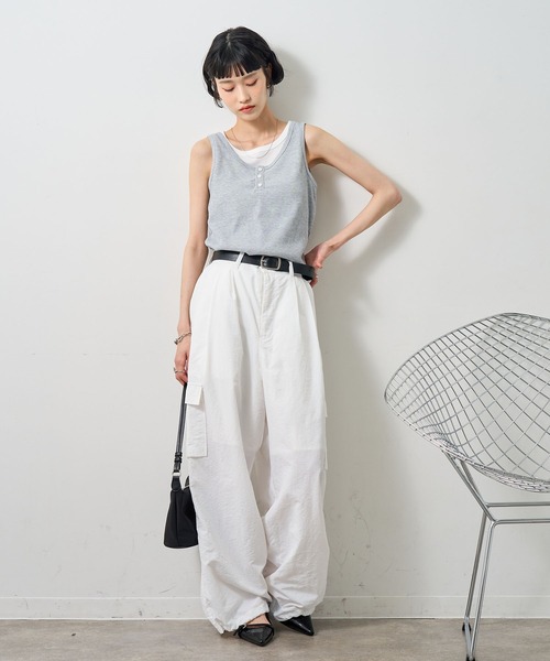 NOGLE（ノグル）の「【NOGLE/ノグル】レイヤード風ヘンリーネックタンク（タンクトップ・レディース・ネイビー/グレー/ネイビー系/チャコールグレー/サックスブルー/ブラック/レッド・FREE）」の19枚目の写真