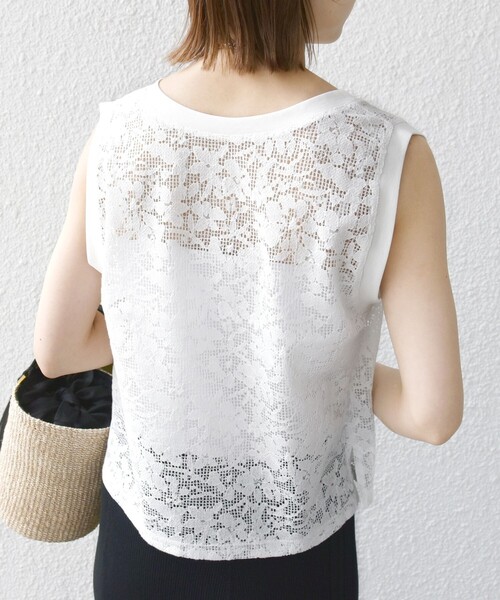 SHIPS(シップス)の「〈手洗い可能〉オーガニック コットン レース ノースリーブ プルオーバー(Tシャツ/カットソー・レディース・ブラック/ホワイト・ONE SIZE)」の13枚目の写真