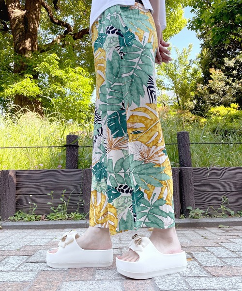 LUGG NAGG（ラグナグ）の「【軽量】リボンモチーフつき厚底シャワーサンダル（サンダル・レディース・ホワイト/ベージュ/ブラック・M/L）」の4枚目の写真