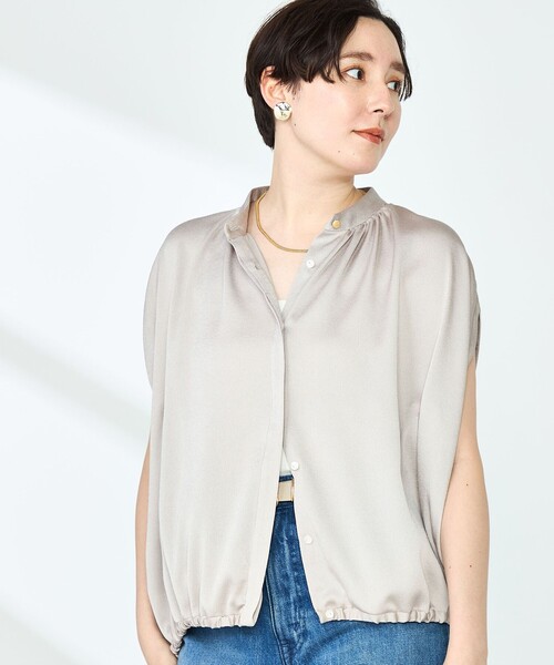 NOLLEY’S(ノーリーズ)の「ハンマーサテンケープブラウス(シャツ/ブラウス・レディース・ベージュ/ネイビー/オフホワイト・38)」の10枚目の写真