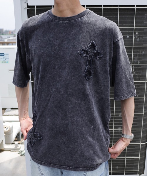 SlashDate（スラッシュデイト）の「【82】スノーウォッシュ ヴィンテージテイスト ワッペンTシャツ  メンズ　レディース（Tシャツ/カットソー・メンズ・グレー/ブラック系その他/ブラック/グレー系その他・M/L）」の14枚目の写真