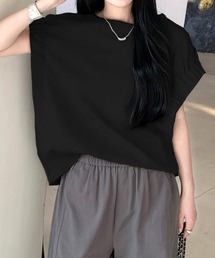 脱普通のTシャツ