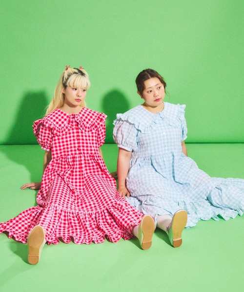 PUNYUS（プニュズ）の「ギンガムチェックフリルワンピース（ワンピース・レディース・レッド/ブラック/サックスブルー・1/2/3/4）」の12枚目の写真