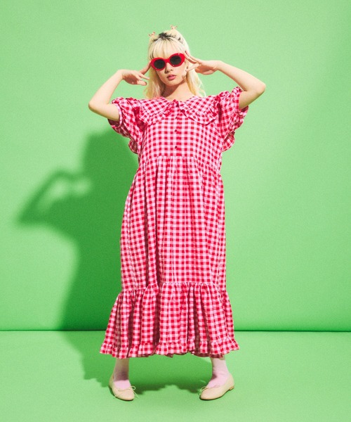 PUNYUS（プニュズ）の「ギンガムチェックフリルワンピース（ワンピース・レディース・レッド/ブラック/サックスブルー・1/2/3/4）」の13枚目の写真