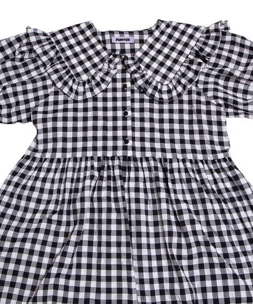 PUNYUS（プニュズ）の「ギンガムチェックフリルワンピース（ワンピース・レディース・レッド/ブラック/サックスブルー・1/2/3/4）」の22枚目の写真