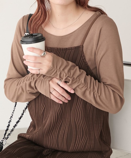 BONLECILL(ボンルシール)の「【至福のパルフェコレクション】袖シャーリングカップ付きテレコロンTEE(Tシャツ/カットソー・レディース・ベージュ/モカ/チャコール/レッド/ブラウン/ホワイト×ブラック/アイボリー/グレイッシュベージュ/ブラック・L/M)」の16枚目の写真