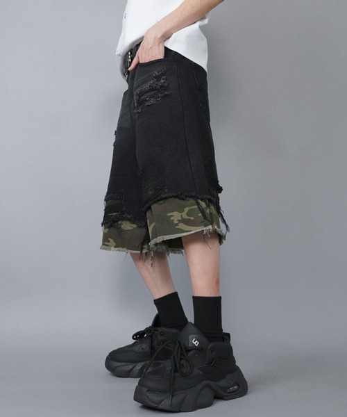 SPINNS（スピンズ）の「ダメージ加工デニムハーフパンツ/カモ柄/迷彩（デニムパンツ・メンズ・ブラック/ブルー・M）」の15枚目の写真