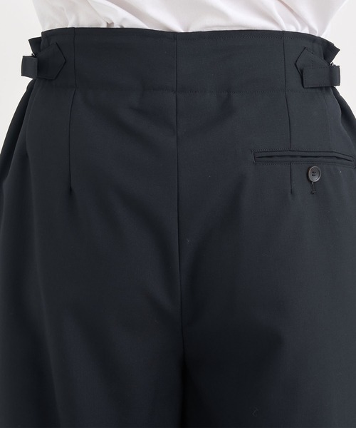 marka（マーカ）の「【marka/マーカ】別注TWO TUCK MILITARY TROUSERS（スラックス・メンズ・ダークグレー/ブラック・1/2）」の8枚目の写真