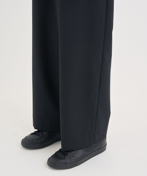 marka（マーカ）の「【marka/マーカ】別注TWO TUCK MILITARY TROUSERS（スラックス・メンズ・ダークグレー/ブラック・1/2）」の12枚目の写真