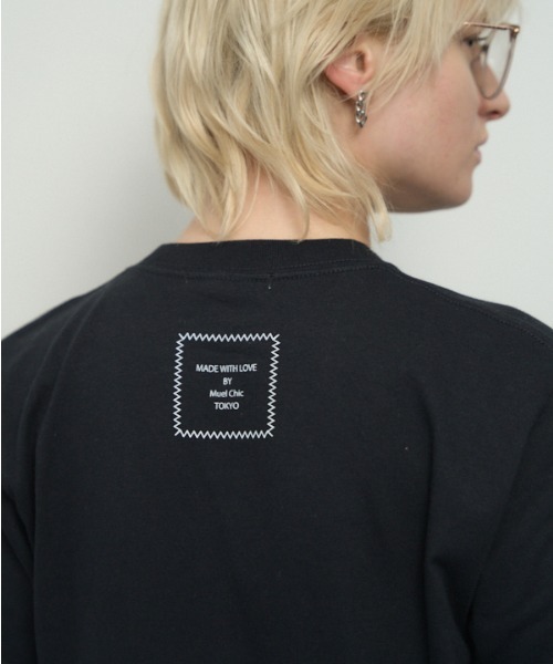 Muel Chic(ミュエルシック)の「Embroidery Tshirt エンブロイダリーTシャツ(Tシャツ/カットソー・レディース・サンドベージュ/ライトグレー/スミクロ・FREE)」の7枚目の写真