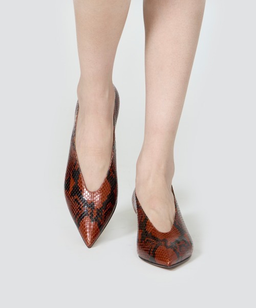 PELLICO（ペリーコ）の「ANIMA パンプス 3.5cm PYTHON ORANGE（パンプス・レディース・パイソン・38/37.5/37/36.5/35/36/35.5）」の3枚目の写真