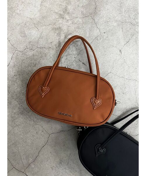 EMODA(エモダ)の「オーバルミニバッグ(ハンドバッグ・レディース・ブラック/ブラウン・FREE)」の6枚目の写真
