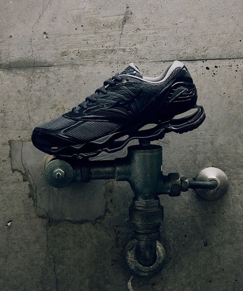 MIZUNO SPORTS STYLE（ミズノスポーツスタイル）の「WAVE PROPHECY LS（スニーカー・メンズ・グレー・26.5/27.5/28）」の14枚目の写真