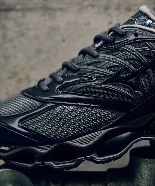 MIZUNO SPORTS STYLE（ミズノスポーツスタイル）の「WAVE PROPHECY LS（スニーカー・メンズ・グレー・26.5/27.5/28）」の13枚目の写真