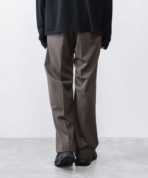 ATTACHMENT（アタッチメント）の「【 LIMITED 】WO/PE ストレッチギャバジン ベルテッドトラウザーズ / WO/PE STRECH GABARDINE BELTED TROUSERS（スラックス・メンズ・ダークグレー/ブラック・1/3/2）」の13枚目の写真