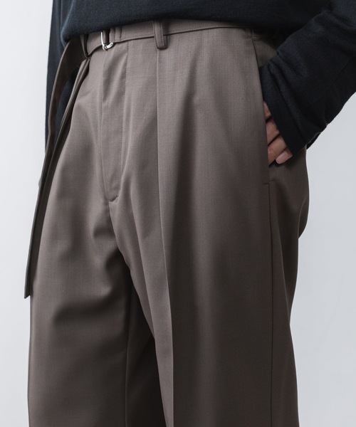 ATTACHMENT（アタッチメント）の「【 LIMITED 】WO/PE ストレッチギャバジン ベルテッドトラウザーズ / WO/PE STRECH GABARDINE BELTED TROUSERS（スラックス・メンズ・ダークグレー/ブラック・1/3/2）」の15枚目の写真